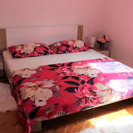 Pierre's Place Nyaraló
